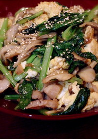 舞茸と小松菜の炒め物
