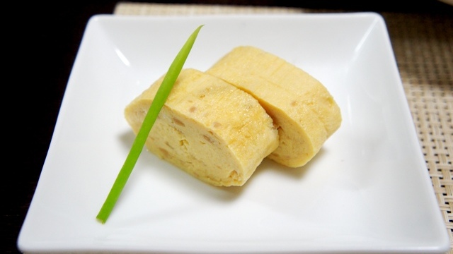 出汁がしたたるプロの味 究極の出汁巻き卵 レシピ 作り方 By るぅ クックパッド