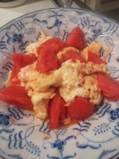 卵とトマトのシンプル中華炒めの写真