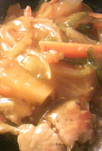 酢豚風味：肉団子と野菜の甘酢あんかけ