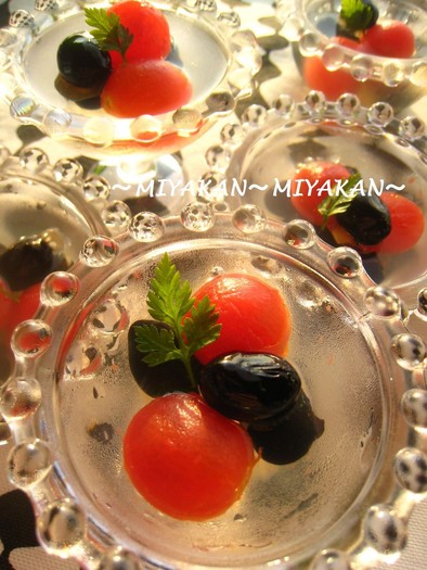 野菜スイーツ★黒豆とプチトマトのゼリーの写真