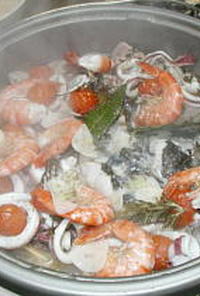 グリル鍋で作る洋風魚貝鍋アクアパッツァ風
