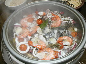 グリル鍋で作る洋風魚貝鍋アクアパッツァ風の画像