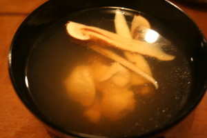 松茸のお吸い物の画像