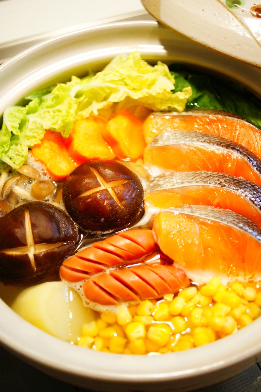 ✿鮭と野菜の塩バター鍋✿の画像