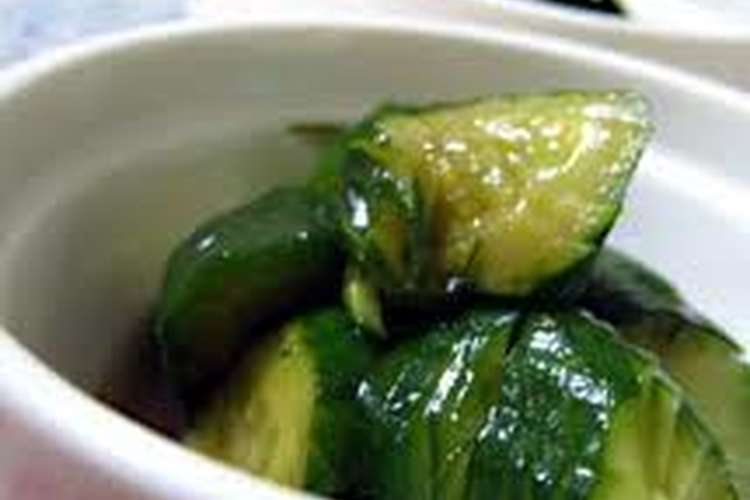 簡単 麺つゆできゅうりの漬物 レシピ 作り方 By やすずめ クックパッド 簡単おいしいみんなのレシピが364万品