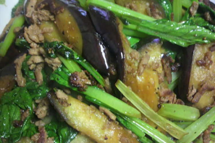 簡単なすと小松菜のひき肉炒め レシピ 作り方 By マケタロ クックパッド