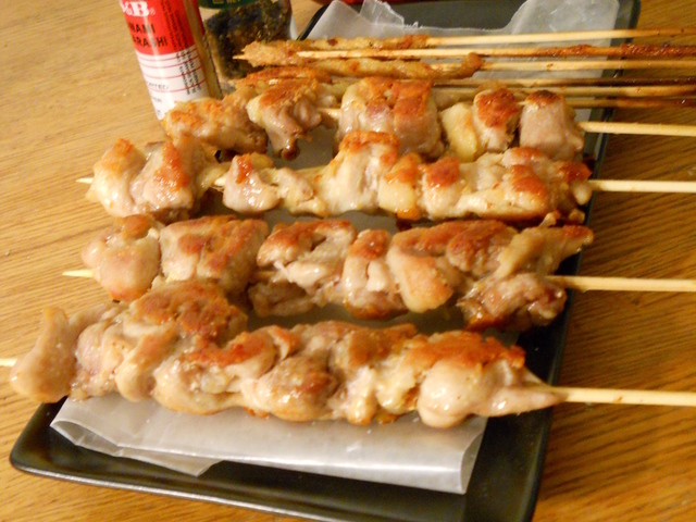 フライパンで塩焼き鳥 カリっ ジュワ レシピ 作り方 By トクライ クックパッド 簡単おいしいみんなのレシピが359万品