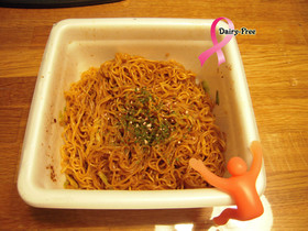 カップ焼きそばを生麺風に美味しく食べる