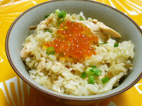 秋鮭としめじの炊き込みご飯☆はらこめし