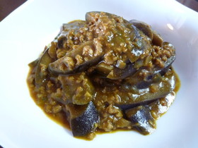 麻婆茄子がカレーに大変身☆( *´艸`)