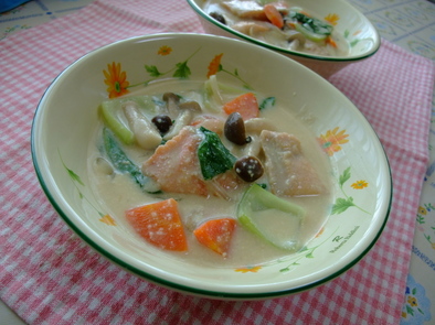 生鮭の豆乳シチューの写真