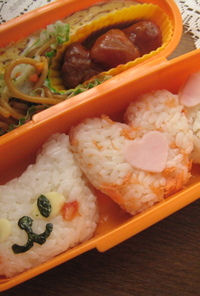 〔キャラ弁〕二匹のかわいい子猫弁当