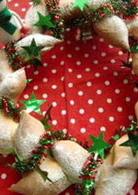★クリスマスにパンでリース★