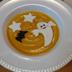 かぼちゃスープ（ハロウィン仕様）
