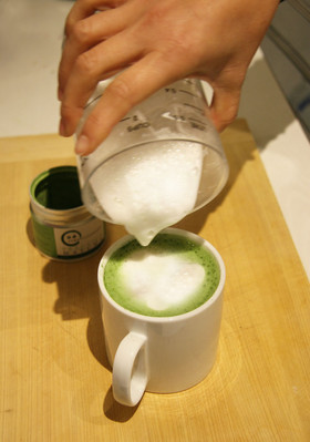 自宅で毎日、抹茶ラテ!