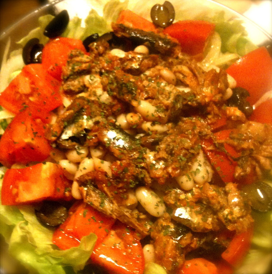トマト味オイルサーディンのサラダの画像