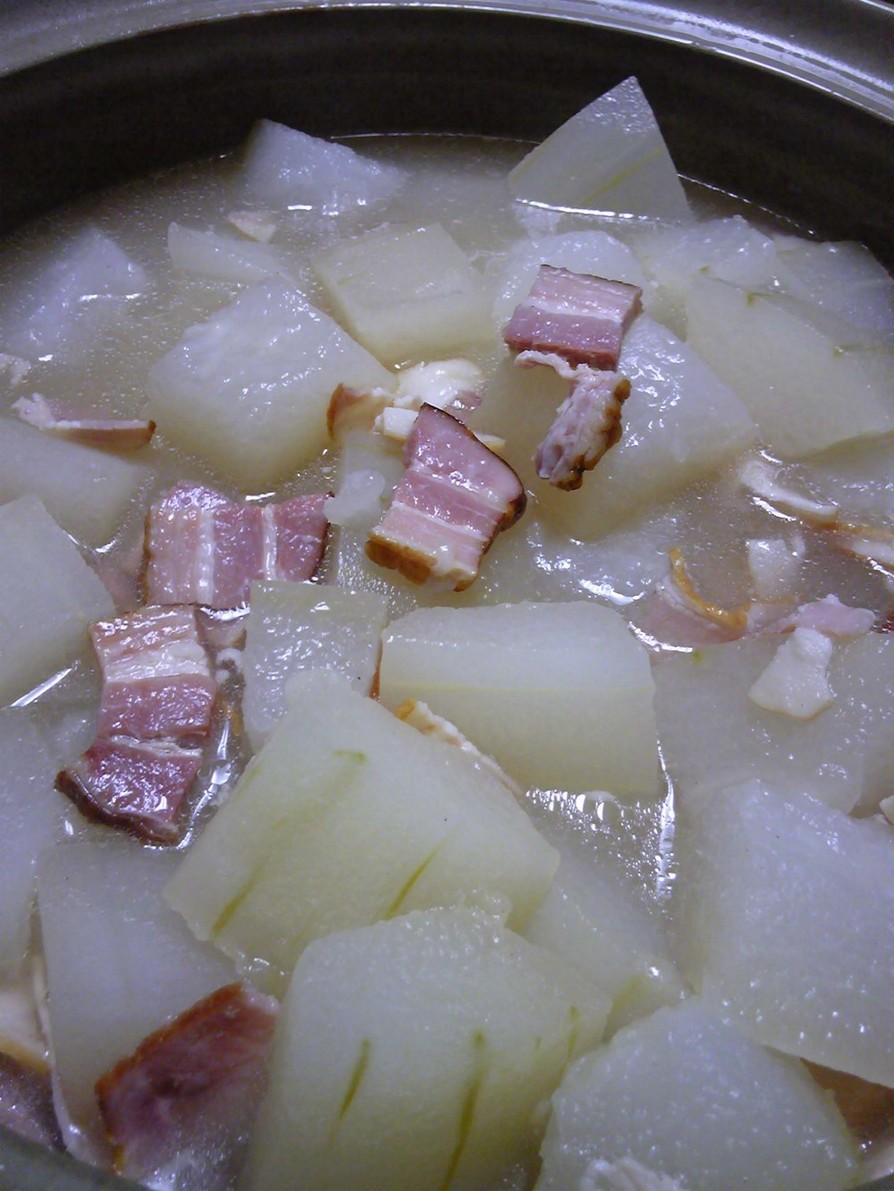 冬瓜とベーコンのスープ煮の画像
