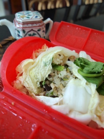 ルクエでヘルシー☆葉っぱ包み中華ご飯の画像