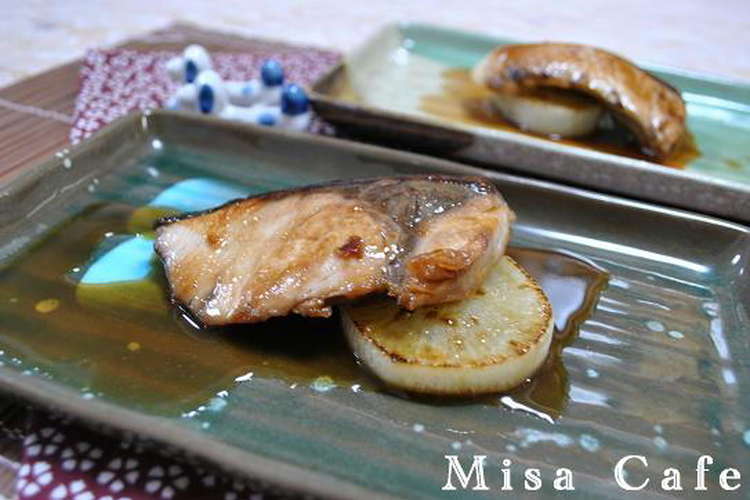 ぶりの照り焼きにんにく入り レシピ 作り方 By みさカフェ クックパッド 簡単おいしいみんなのレシピが362万品