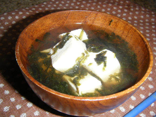 豆腐と海苔のお吸い物の画像