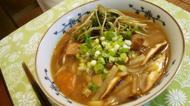 ５分で出来る 残ったカレーでカレーうどん レシピ 作り方 By さんぱうろ クックパッド 簡単おいしいみんなのレシピが352万品