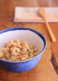 鶏挽き肉で生姜風味の炒り豆腐