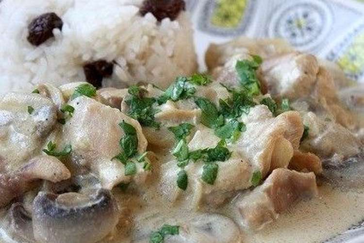 チキンのマスタードサワークリーム煮 レシピ 作り方 By Kt121 クックパッド 簡単おいしいみんなのレシピが360万品