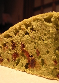 緑の蒸しパン