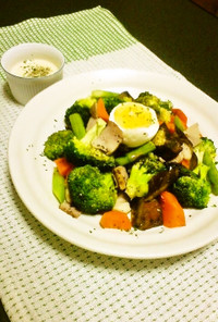 温野菜のサラダ　ガーリックマヨソース