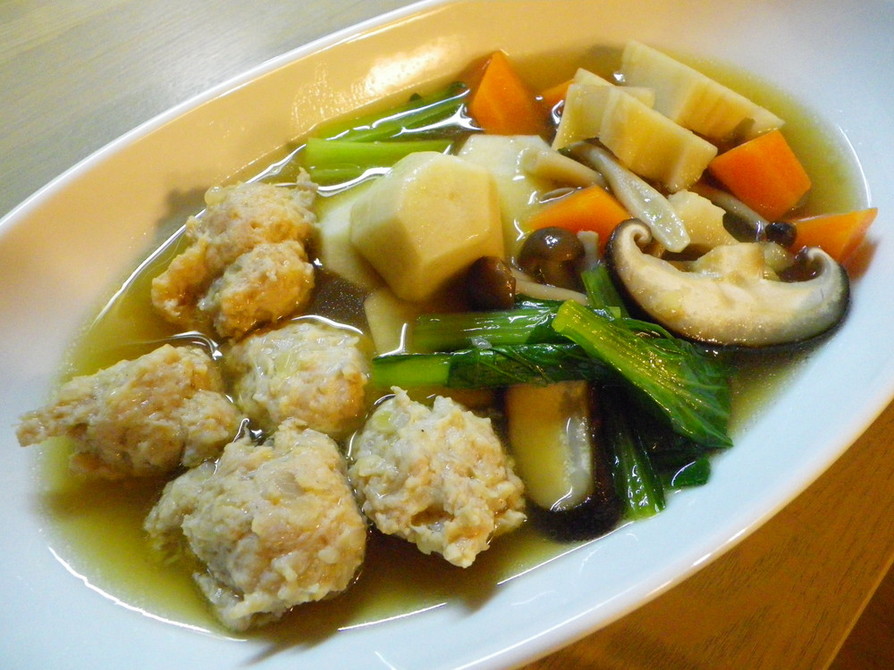 鶏団子と根菜のスープ煮の画像