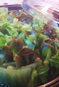 タジン鍋　de　白菜と豚バラの中華蒸し