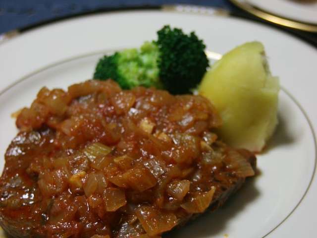 牛肉のトマト煮込み イタリア風 By チャーミル クックパッド