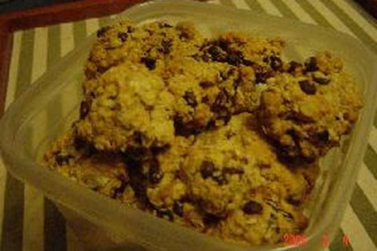 ホットケーキミックスで簡単 ザクザクチョコチップクッキー レシピ 作り方 By ちょきら クックパッド