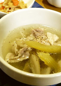豚バラ薄切り肉の塩豚とごぼうのスープ