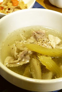 豚バラ薄切り肉の塩豚とごぼうのスープ
