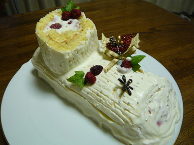 チーズロールケーキ(ブッシュドノエル風）の写真