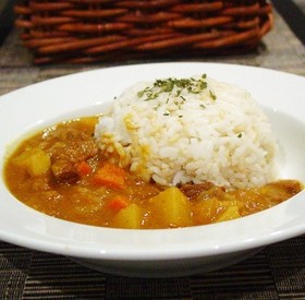 市販のルーはひとかけらだけ*カレーライス