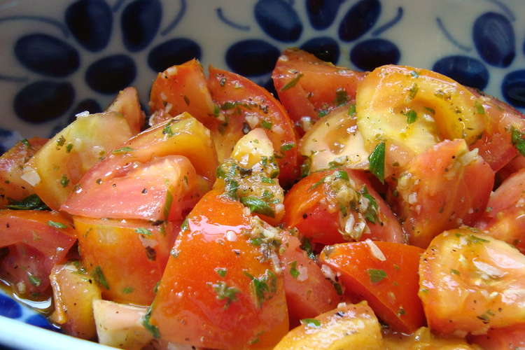 タバスコピリリ De トマトの温サラダ レシピ 作り方 By さんぱうろ クックパッド 簡単おいしいみんなのレシピが356万品