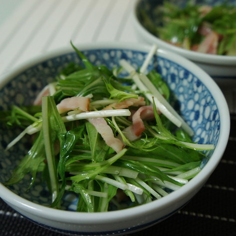 簡単☆水菜とベーコンのサラダ