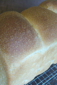 コーンミール食パン