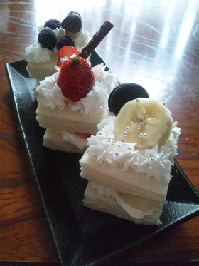 食パンで☆簡単デコケーキ