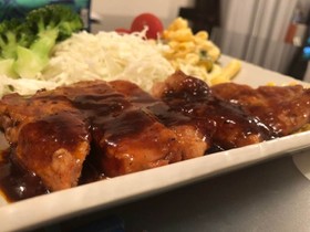 B級グルメの決定版、洋食屋さんのトンテキ