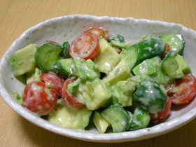 イタリアンアボカドキュウリトマトサラダのレシピ
