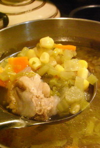 豚軟骨と野菜たっぷりスープ