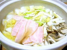 白菜とベーコン鍋の画像