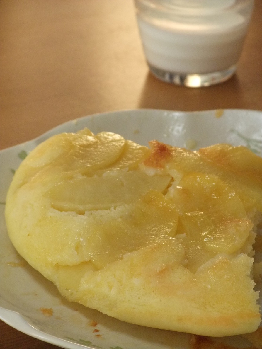 朝食に！簡単りんごのしっとりホットケーキの画像