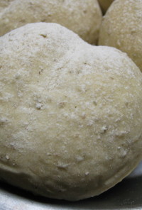 米粉とライ麦の食事パン。