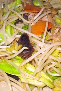 中華料理の定番！肉野菜炒め