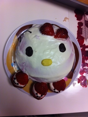 キティちゃんのムースケーキの画像